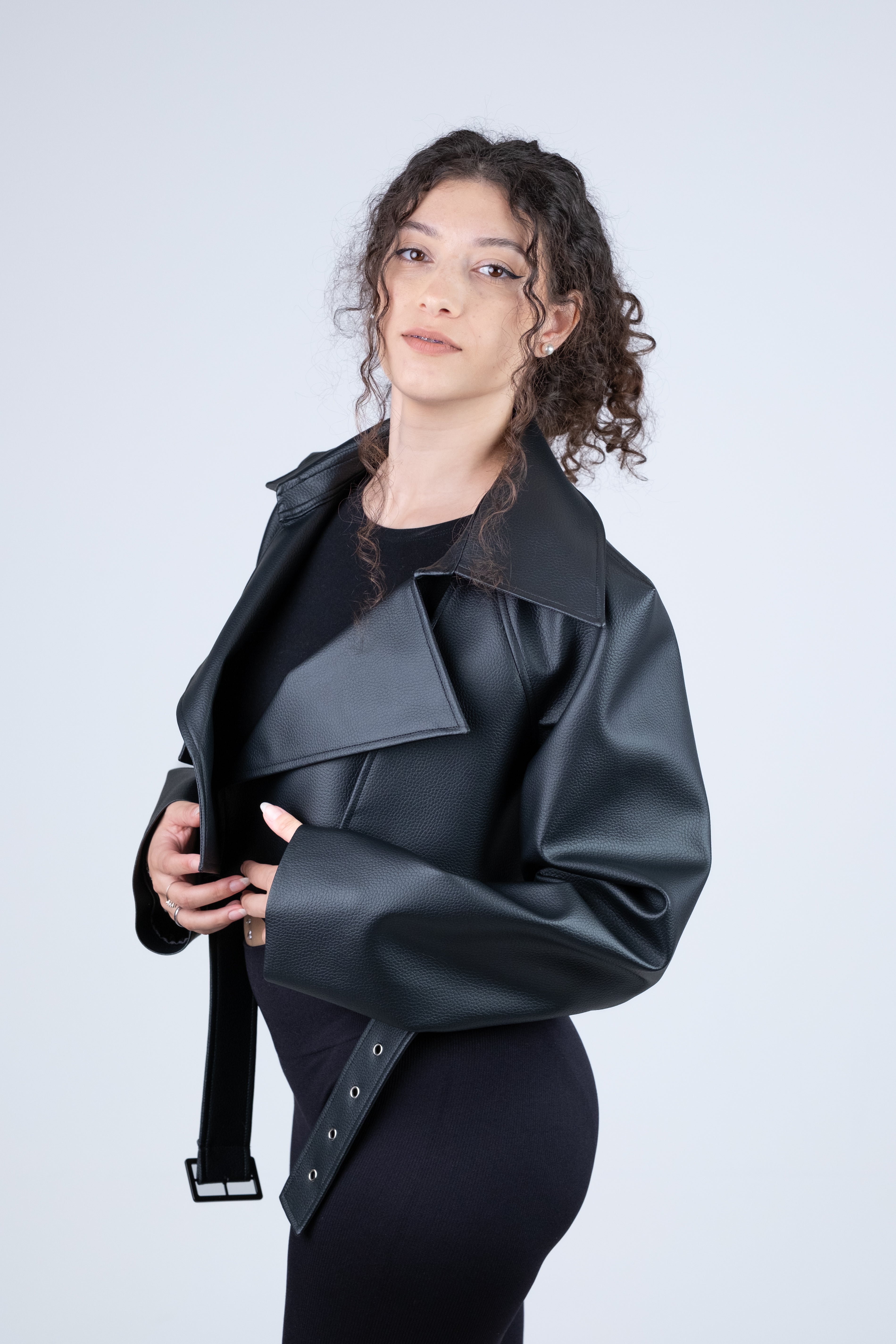 Blusão Biker Curto Oversize Efeito Pele